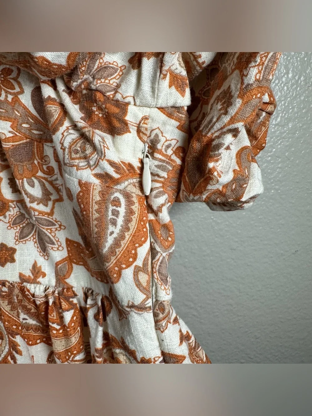 Anthropologie Puff-Sleeve Peasant  babydoll Top in Rust Paisley SZ:L